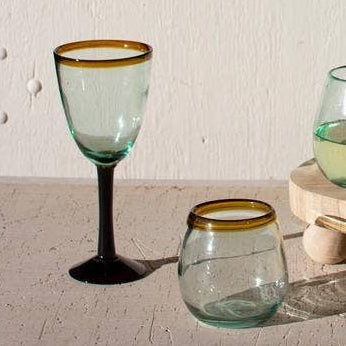 STEMLESS WINE GLASS WITH AMBER RIM