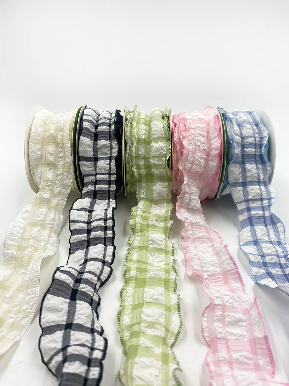 1.5″ Ivory & Tan Seersucker Plaid Ruffled Edge Ribbon